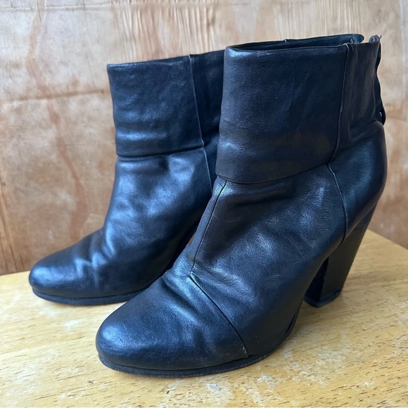 Rag & Bone Newbury Black Leather Ankle Zip Booties - Picture 1 of 13